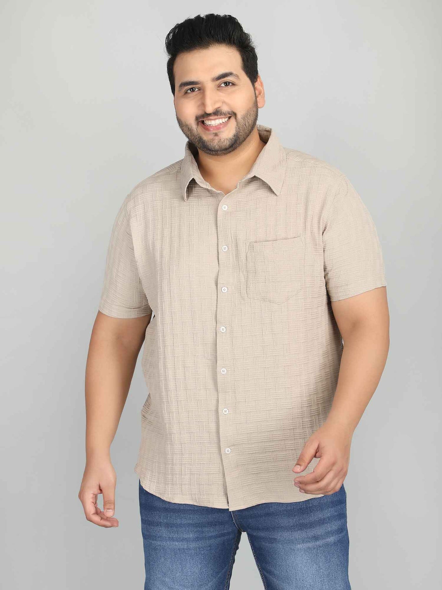 पुरुषों के लिए आलीशान आकार की ढीली फिट शर्ट, मुलायम कपड़े के साथ आरामदायक कैज़ुअल टी - BLISS