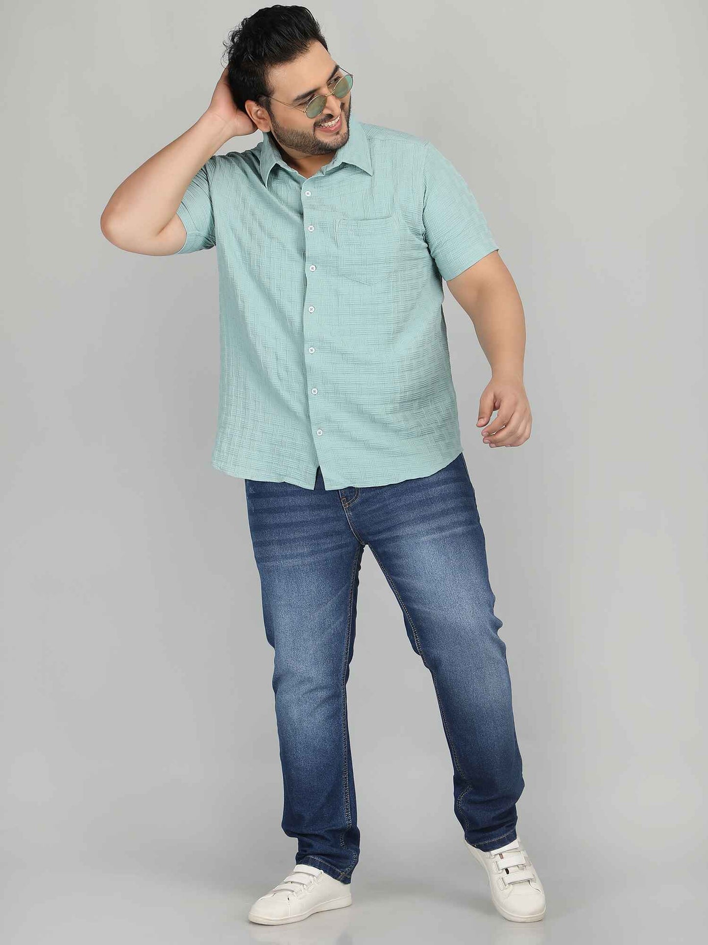 XL वियर रेगुलर फिट पुरुषों की शर्ट - हर अलमारी के लिए आवश्यक कैज़ुअल वियर - CLORY